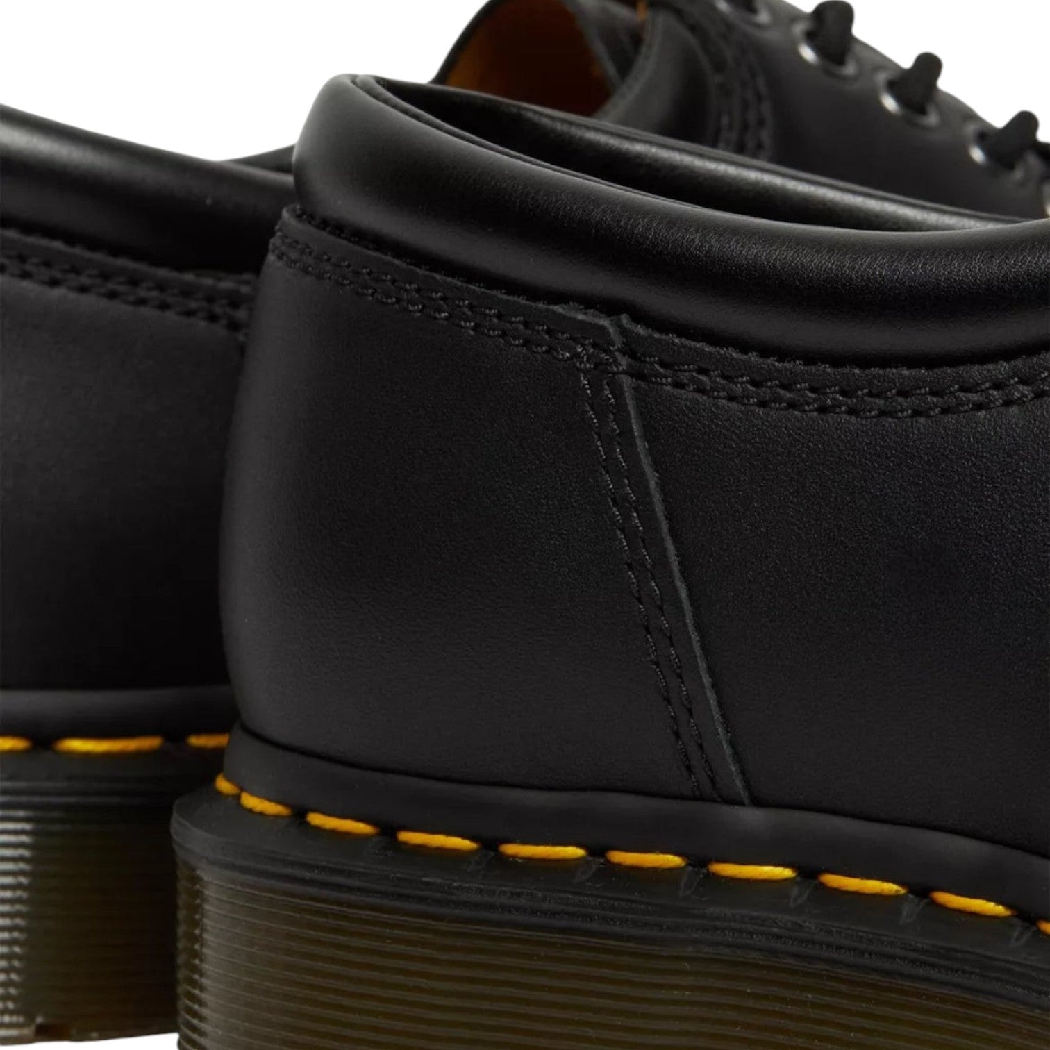 Dr. Martens 11849001 - Must